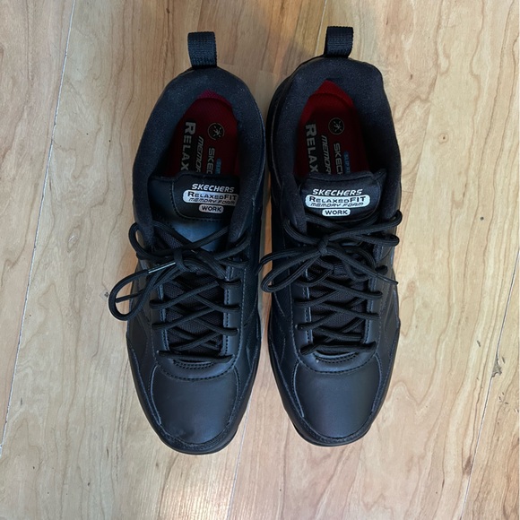 Skechers Women’s Black Sneakers - Picture 2 of 4